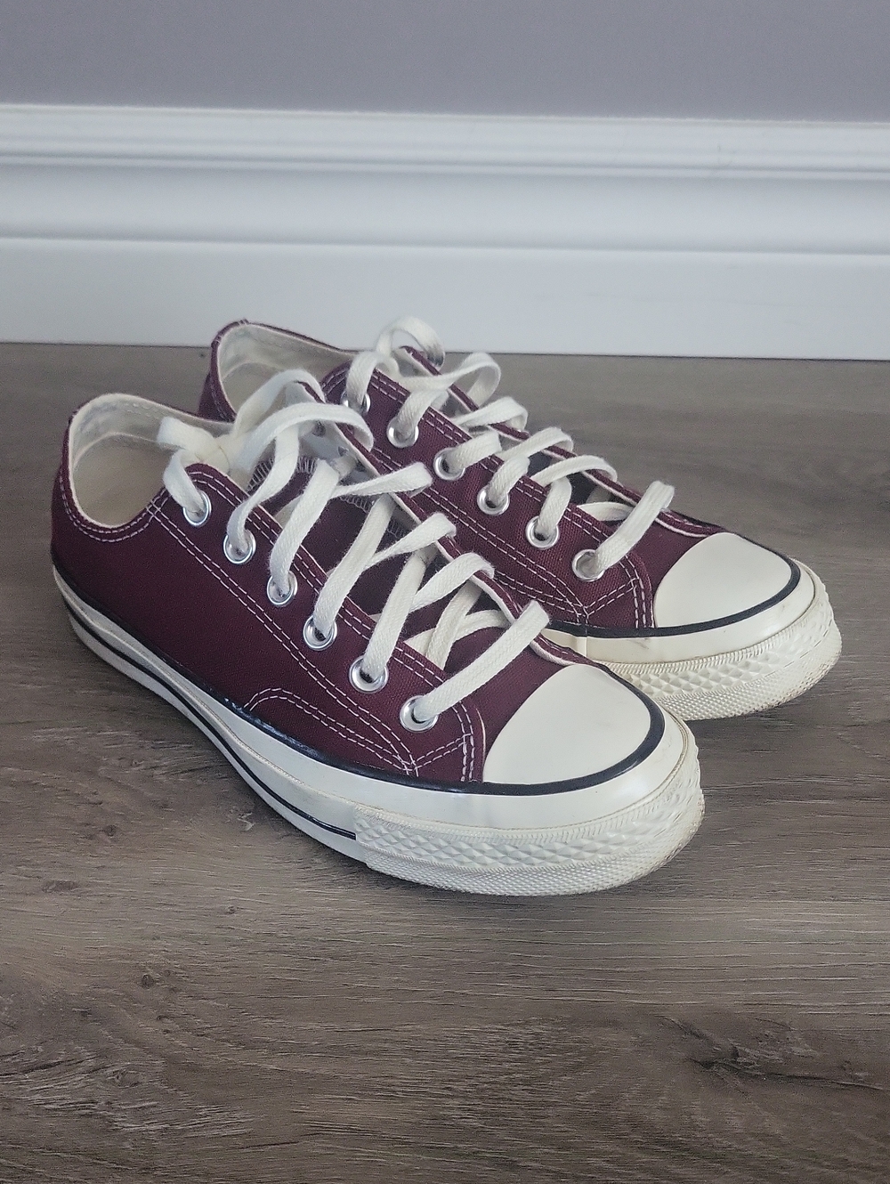 Converse Chuck 70 Ox Burgundy Low Top Sneakers Women's 6.5